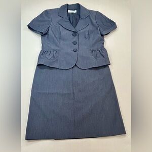 Tahari 2 piece skirt suit blue pinstripe size 12